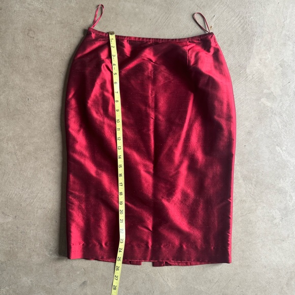 Pristine Lafayette 148 New York 100% Silk Red Dress Jacket & Skirt Suit (2) - Picture 14 of 16